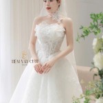 TVC722 Váy Cưới Đi Bàn, Đầm Cưới Dáng Xuông, Cúp Ngực, Hoa 3D