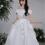 TVC724 Váy Cưới Đi Bàn, Đầm Cưới Dáng Xuông, Bệt Vai Ngang, Phi