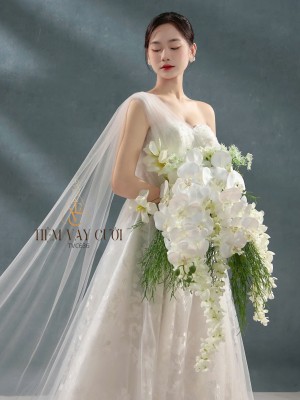 TVC636 Đầm Cưới Cô Dâu, Váy Cưới Đi Bàn, Bản Vai Ngang, Cúp Ngực