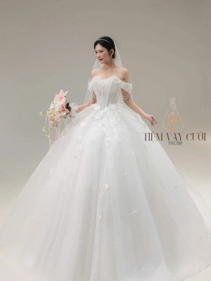 TVC781 Váy Cưới Làm Lễ, Đầm Cưới Dáng Xoè Bồng Bềnh, Bệt Vai Ngang, Hoa 3D