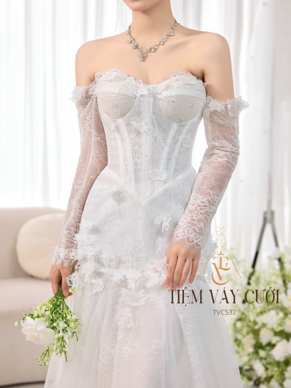 TVC532 Đầm Cưới Cô Dâu, Váy Cưới Đi Bàn, Cúp Ngực, Dáng Ôm