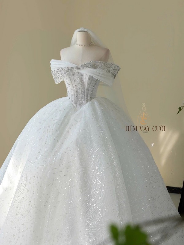TVC776 Váy Cưới Đi Tiệc, Đầm Cưới Dáng Xuông, Cúp ngực, Đính ngọc