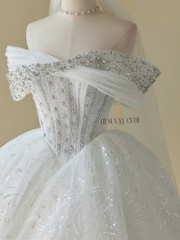 TVC776 Váy Cưới Đi Tiệc, Đầm Cưới Dáng Xuông, Cúp ngực, Đính ngọc