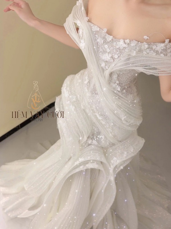 TVC791 Váy Cưới Đi Bàn, Đầm Cưới Đuôi Cá, Cúp Ngực, Lấp Lánh, Cao Cấp