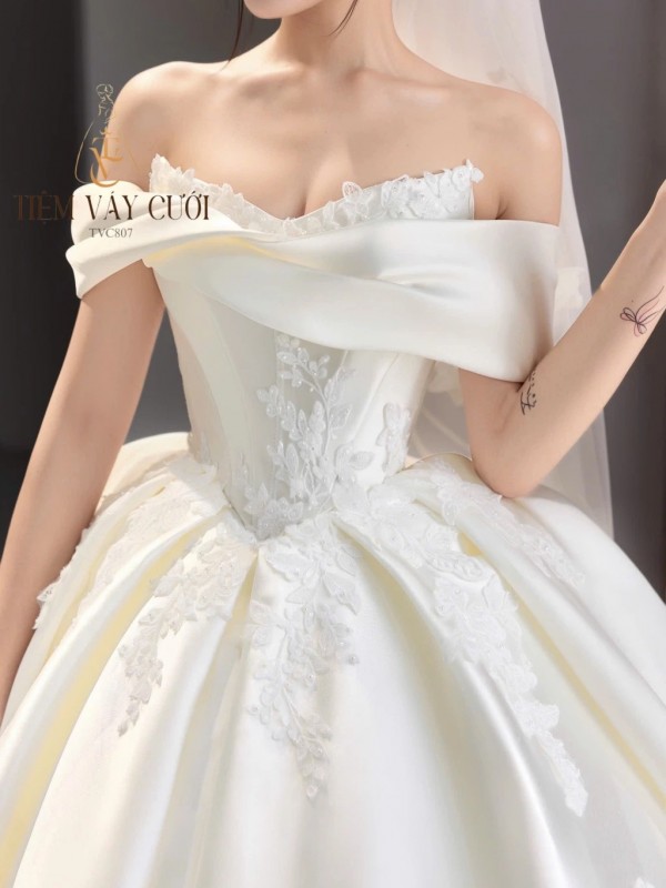 TVC807 Váy Cưới Làm Lễ, Đầm Cưới Cô Dâu, Cúp Ngực, Hoạ Tiết