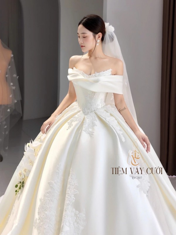 TVC807 Váy Cưới Làm Lễ, Đầm Cưới Cô Dâu, Cúp Ngực, Hoạ Tiết