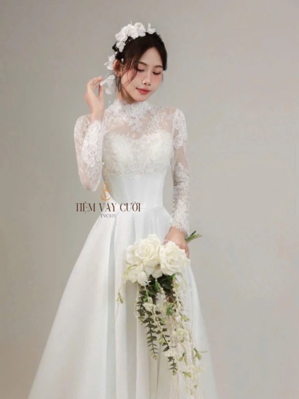 TVC821 Váy Cưới Đi Bàn, Đầm Cưới Dáng Xuông, Hoa 3D