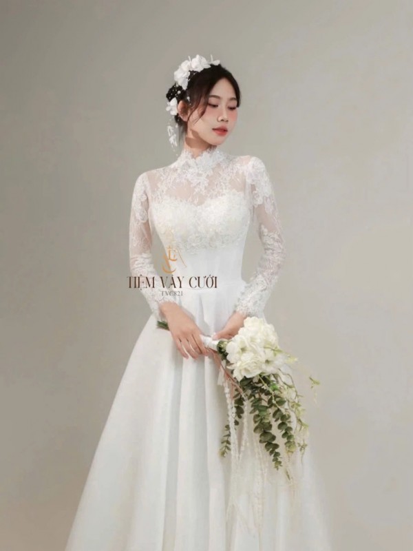 TVC821 Váy Cưới Đi Bàn, Đầm Cưới Dáng Xuông, Hoa 3D