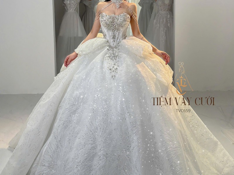 TVC659 Đầm Cưới Cô Dâu, Váy Tiệc Cưới Làm Lễ, Cúp Ngực, Tùng Bồng Bềnh, Đính Đá