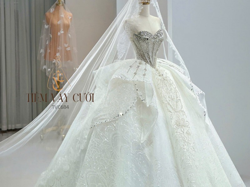TVC684 Đầm Cưới Cô Dâu, Váy Cưới Tiệc Làm Lễ, Cúp Ngực, Tùng Bồng