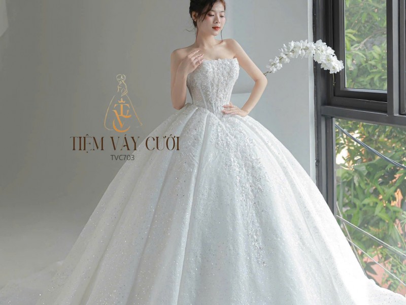 TVC703 Váy Cưới Làm Lễ, Đầm Cưới Đi Tiệc, Xếp Ly, Cúp Ngực, Hoa 3D