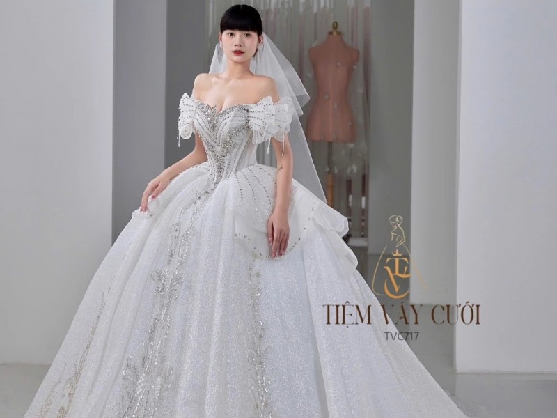 TVC717 Váy Cưới Làm Lễ, Đầm Cưới Đi Tiệc, Cúp Ngực, Tùng Bồng