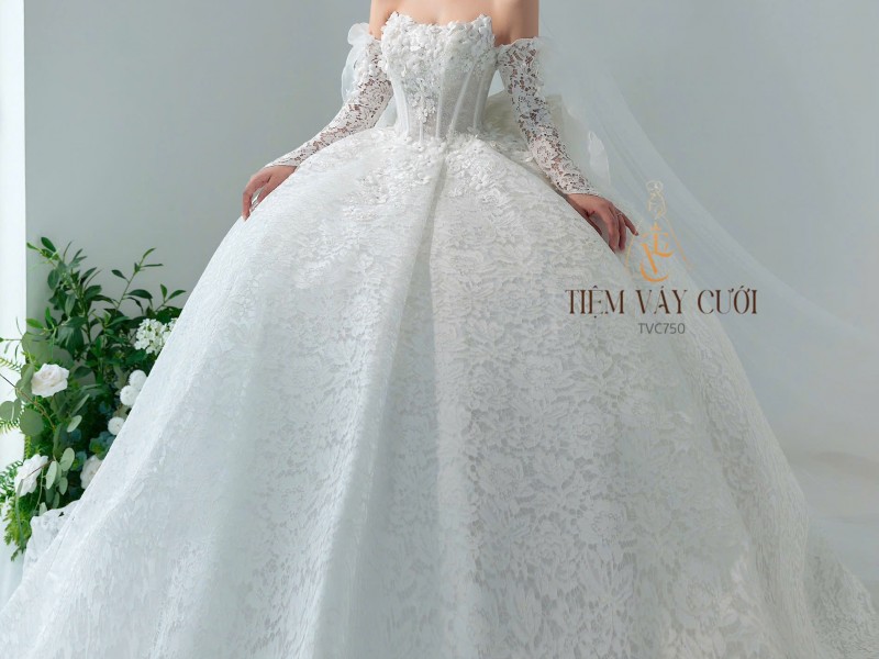 TVC750 Váy Cưới Làm Lễ, Đầm Cưới Cao Cấp, Bệt Vai Ngang, Hoa 3D,  tay rời, nơ rời