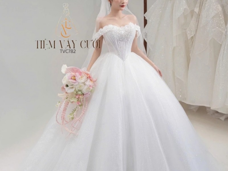TVC782 Váy Cưới Làm Lễ, Đầm Cưới Cao Cấp, Hoa 3D, Cúp Ngực, Váy